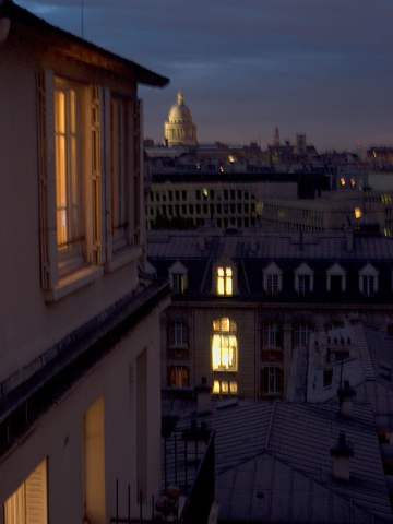 view from the loo at night of Pantheon